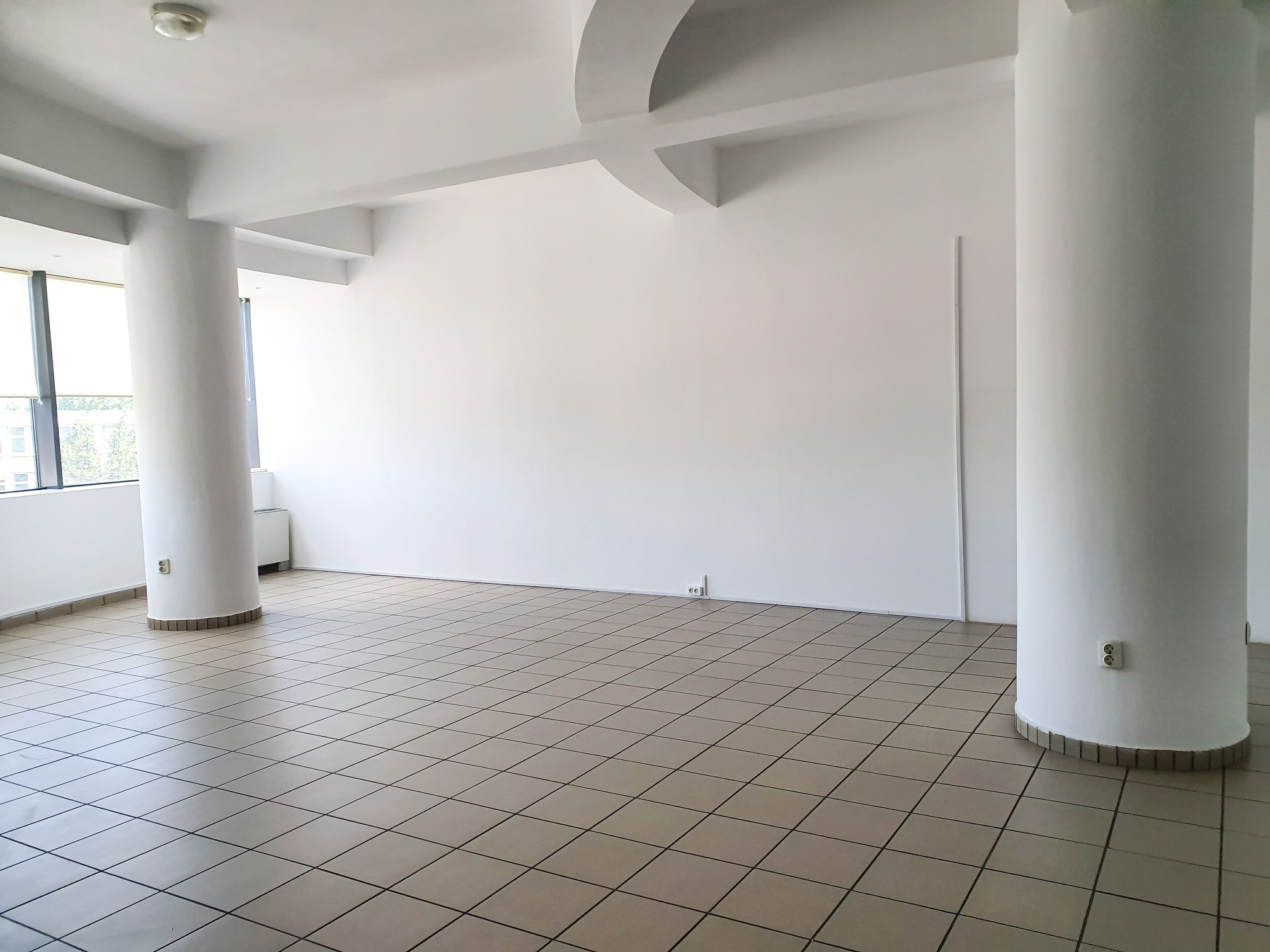Interior 7